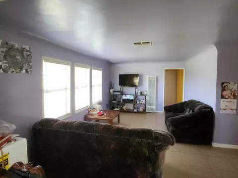 Living - 25375 Ave 208 #208, Strathmore, CA 93267 photo 2 of 2