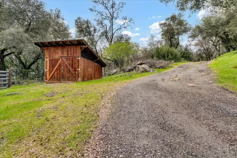 44246 Balch Park Rd, Springville, CA 93265 photo 8