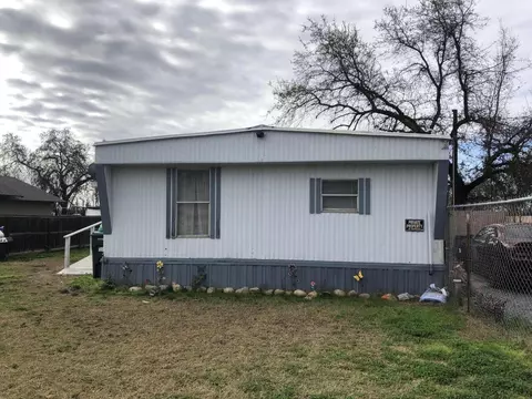 15649 Jasmine Ave, Ivanhoe, CA 93235
