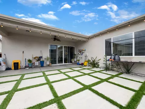 335 E Taylor Ave, Visalia, CA 93291 photo 26