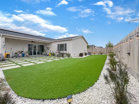 335 E Taylor Ave, Visalia, CA 93291 photo 25
