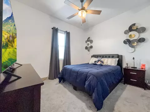 335 E Taylor Ave, Visalia, CA 93291 photo 5