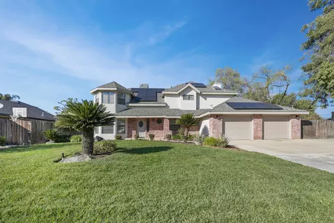 5314 W Cambridge Ave, Visalia, CA 93277