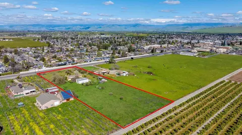 View/Area - 1661 W Visalia Rd, Exeter, CA 93221 photo 12 of 14