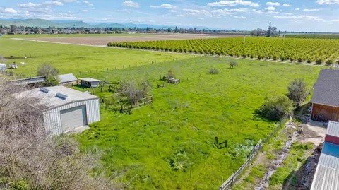 View/Area - 1661 W Visalia Rd, Exeter, CA 93221 photo 1 of 14