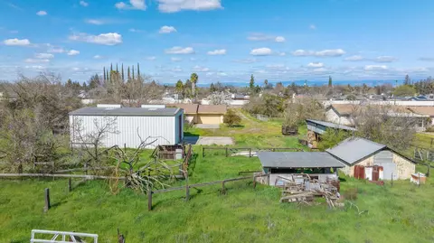 View/Area - 1661 W Visalia Rd, Exeter, CA 93221 photo 8 of 14