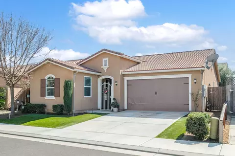 3176 Browning Ave, Clovis, CA 93619 photo 2