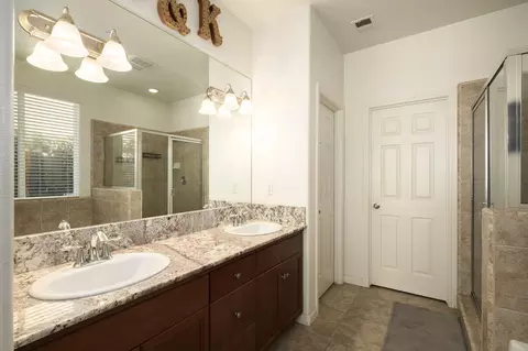 3176 Browning Ave, Clovis, CA 93619 photo 16