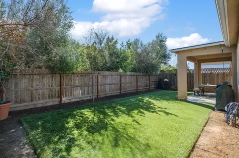 3176 Browning Ave, Clovis, CA 93619 photo 24