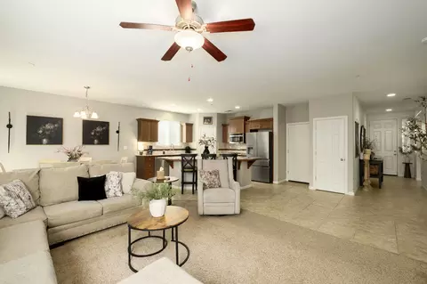 3176 Browning Ave, Clovis, CA 93619 photo 9