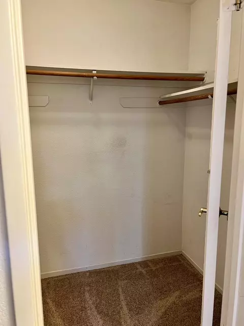 1826 E Babcock Ave, Visalia, CA 93292 photo 23