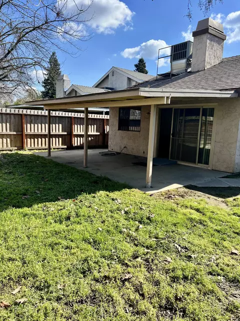 1826 E Babcock Ave, Visalia, CA 93292 photo 35