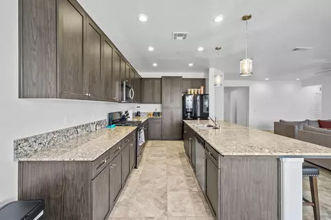 Kitchen - 816 E Copper Ave, Visalia, CA 93292 photo 6 of 6