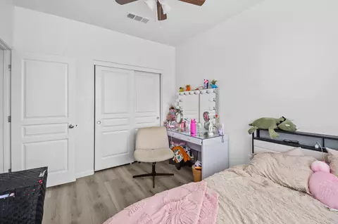 Bedroom - 816 E Copper Ave, Visalia, CA 93292 photo 3 of 6