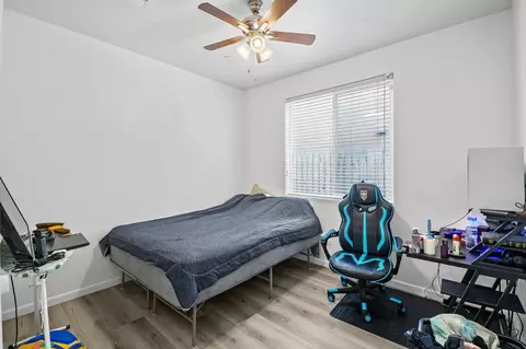 Bedroom - 816 E Copper Ave, Visalia, CA 93292 photo 1 of 6