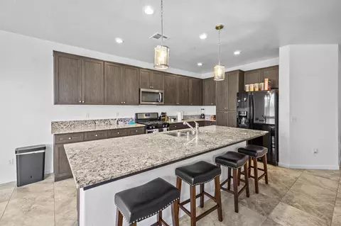Kitchen - 816 E Copper Ave, Visalia, CA 93292 photo 3 of 6