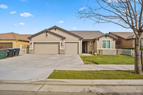 816 E Copper Ave, Visalia, CA 93292