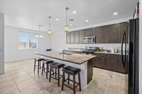 Kitchen - 816 E Copper Ave, Visalia, CA 93292 photo 2 of 6