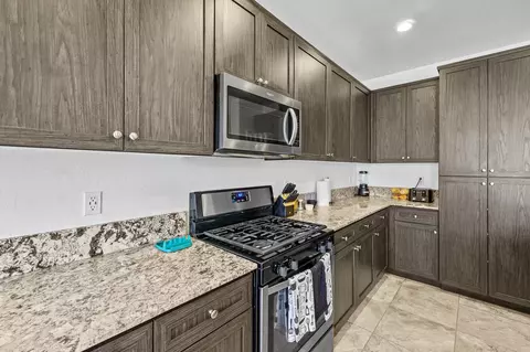 Kitchen - 816 E Copper Ave, Visalia, CA 93292 photo 4 of 6