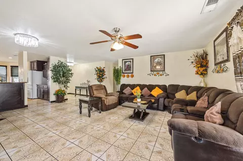 1748 E Target Ave, Tulare, CA 93274 photo 12