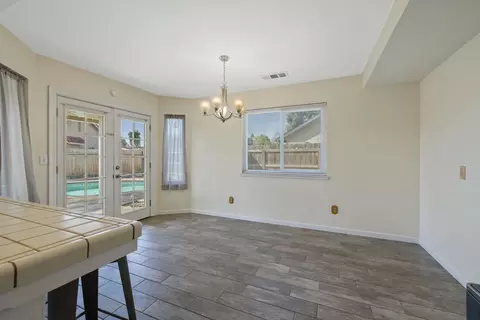2533 E Vine Ct, Visalia, CA 93292 photo 22