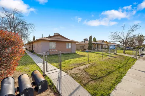 601 Brown St, Bakersfield, CA 93305