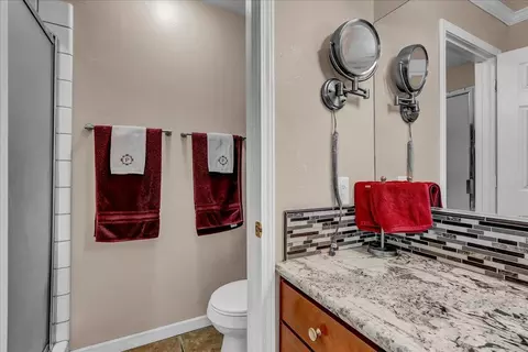 Bath - 2166 Morris Ct, Exeter, CA 93221 photo 4 of 4