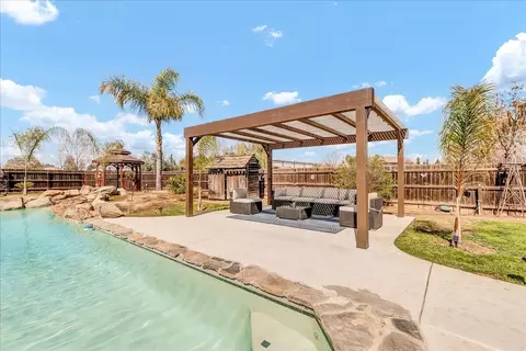 Exterior - 2166 Morris Ct, Exeter, CA 93221 photo 15 of 16