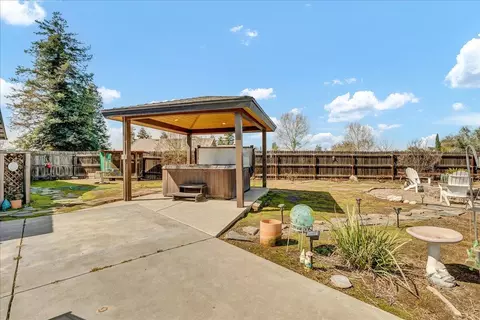 Exterior - 2166 Morris Ct, Exeter, CA 93221 photo 12 of 16