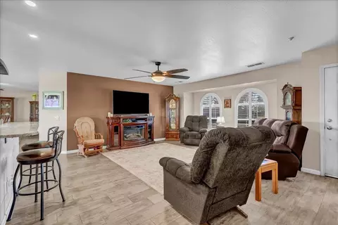 Living - 2166 Morris Ct, Exeter, CA 93221 photo 2 of 2