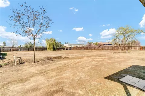 Exterior - 2166 Morris Ct, Exeter, CA 93221 photo 14 of 16