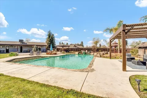 Exterior - 2166 Morris Ct, Exeter, CA 93221 photo 10 of 16