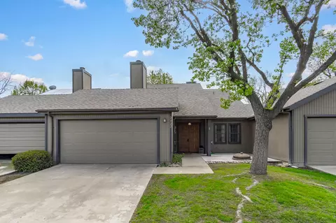 2622 E Tulare Ave, Visalia, CA 93292