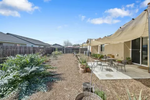 2785 Eshom Creek Ct, Tulare, CA 93274 photo 44
