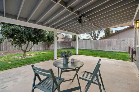 1843 E Westcott Ct, Visalia, CA 93292 photo 47