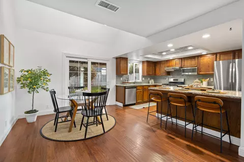 1843 E Westcott Ct, Visalia, CA 93292 photo 14