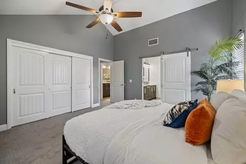 1843 E Westcott Ct, Visalia, CA 93292 photo 40