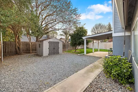 1843 E Westcott Ct, Visalia, CA 93292 photo 54