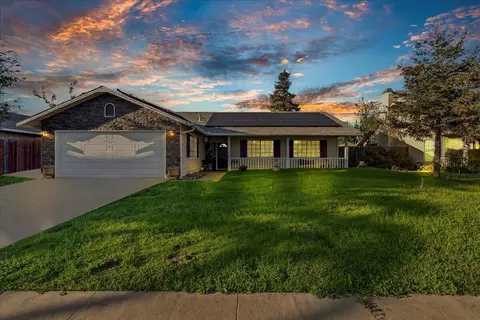 1170 Brett Beach Cir, Tulare, CA 93274