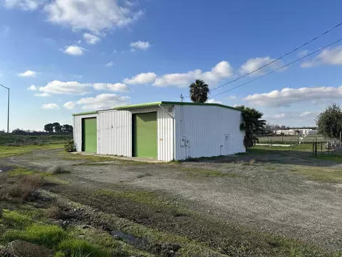 18411 Road 232, Porterville, CA 93257