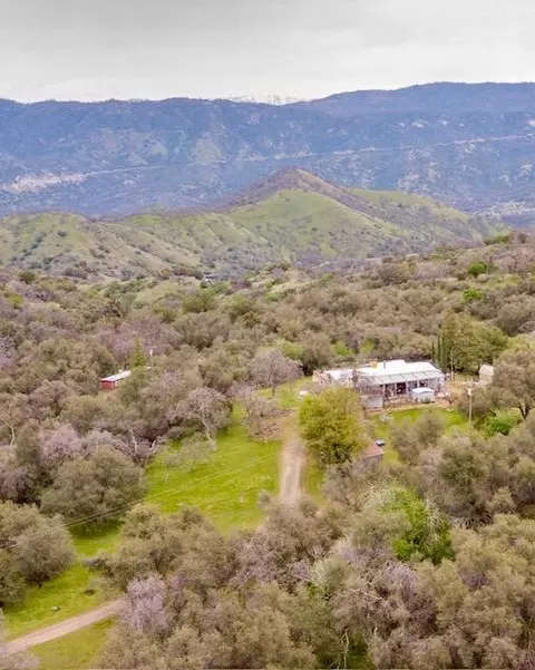 38258 Sumac Ln, Squaw Valley, CA 93675