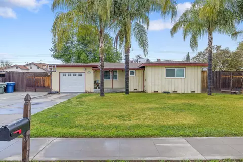 927 Avon Ave, Tulare, CA 93274