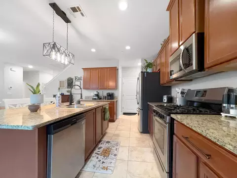 3733 E Kaweah Ave, Visalia, CA 93291 photo 8