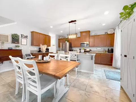 3733 E Kaweah Ave, Visalia, CA 93291 photo 6