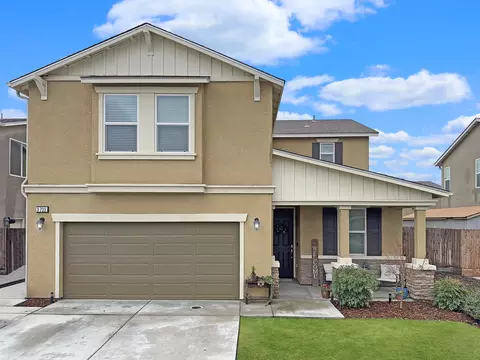 3733 E Kaweah Ave, Visalia, CA 93291