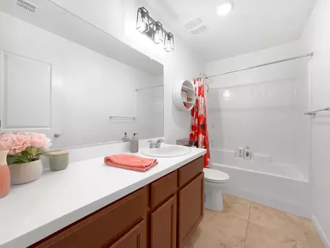 3733 E Kaweah Ave, Visalia, CA 93291 photo 15