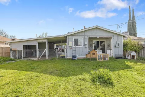 Exterior - 232 Albert Ave, Exeter, CA 93221 photo 5 of 6
