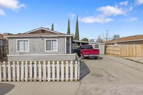 232 Albert Ave, Exeter, CA 93221