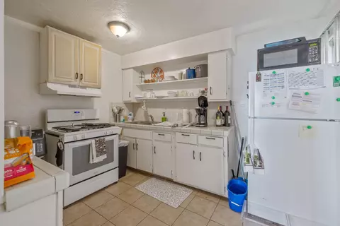 Kitchen - 232 Albert Ave, Exeter, CA 93221 photo 3 of 4