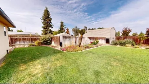 Exterior - 8799 14th Ave, Hanford, CA 93230 photo 2 of 6